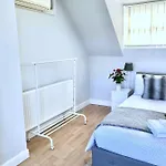 Fox View 4* Bristol