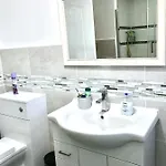 Fox View 4*
