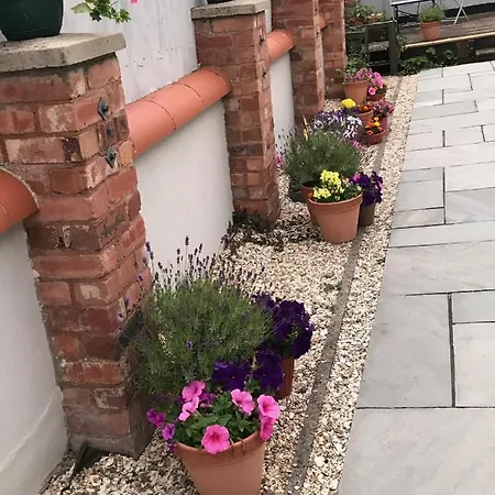 Fox View Guest house Bristol